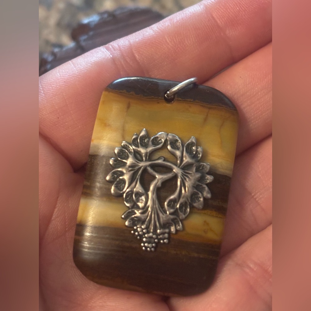 VINTAGE Large Genuine Tigers Eye Stone and Iron Tree of Life Rectangle Pendant 🌲